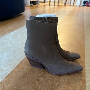 Brand New Dolce Vita Booties - Size 6.5